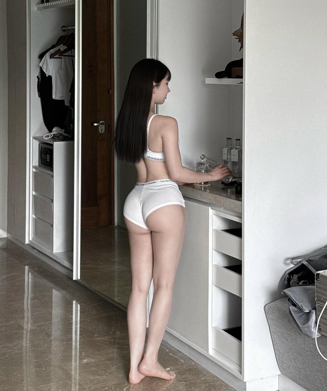i1128799485.jpg