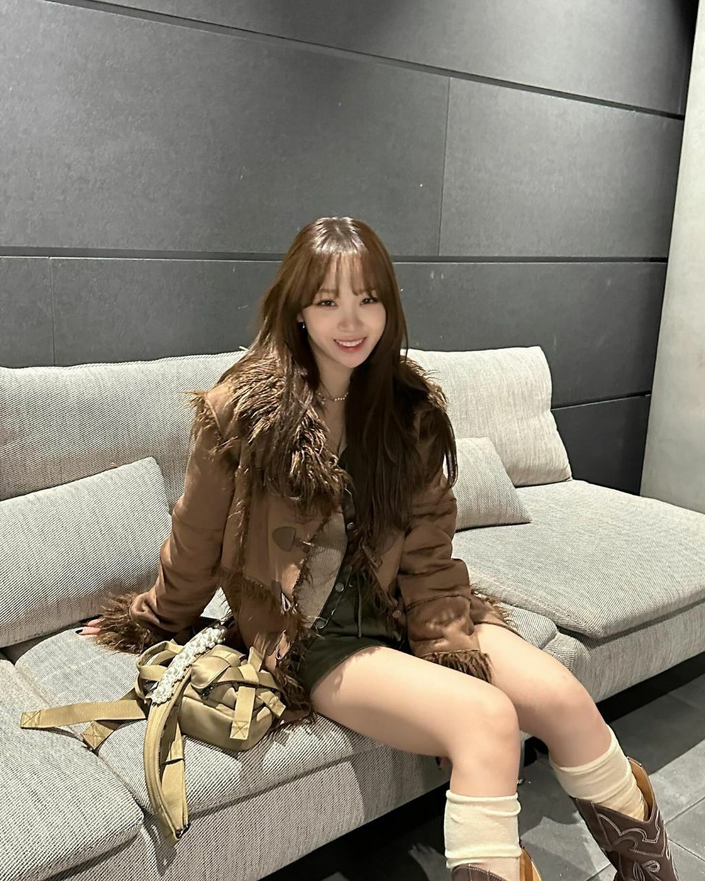 i1928845095.jpg